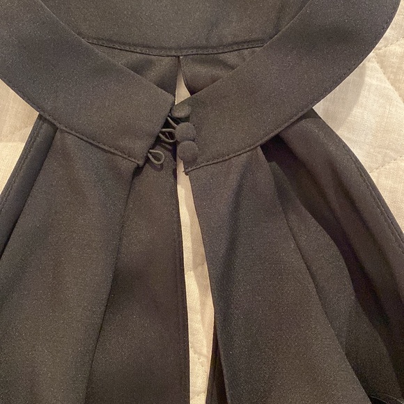 Lulu’s Little Black Dress - Picture 7 of 9